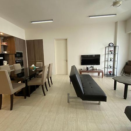By The Sea Cozy Beachfront Home 253 Batu Feringgi Bagian luar foto